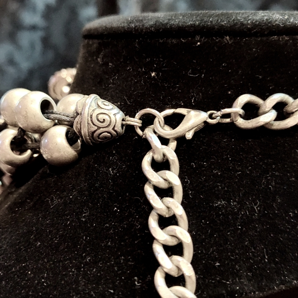 Bold Yet Elegant Silver Flower Statement Necklace - Picture 5 of 6